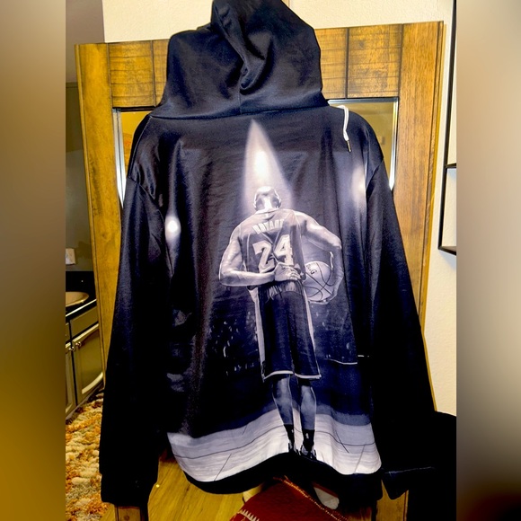 Custom Made Kobe Bryant Hoodie 2XL - Picture 3 of 6